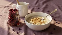 Tranbärssås för festbordet – en sötsyrlig detalj du inte kan vara utan