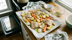 Hur man byter pergamentpapper: de bästa alternativen för bakning och ugn