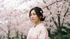 Känn hur ansiktet lyfts: 4 japanska övningar som ger ett ungdomligare utseende