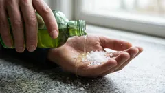 Blanda diskmedel med salt. Resultatet är otroligt